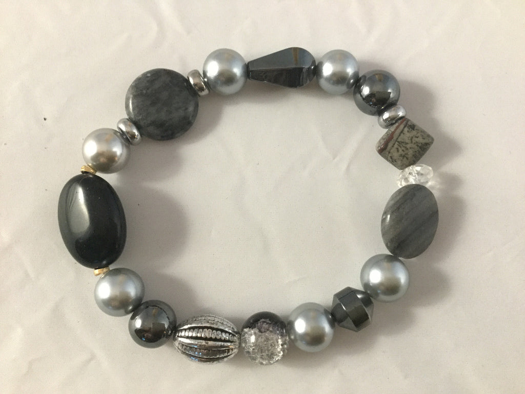 Labradorite, Grey Pearl and Hematite Choker