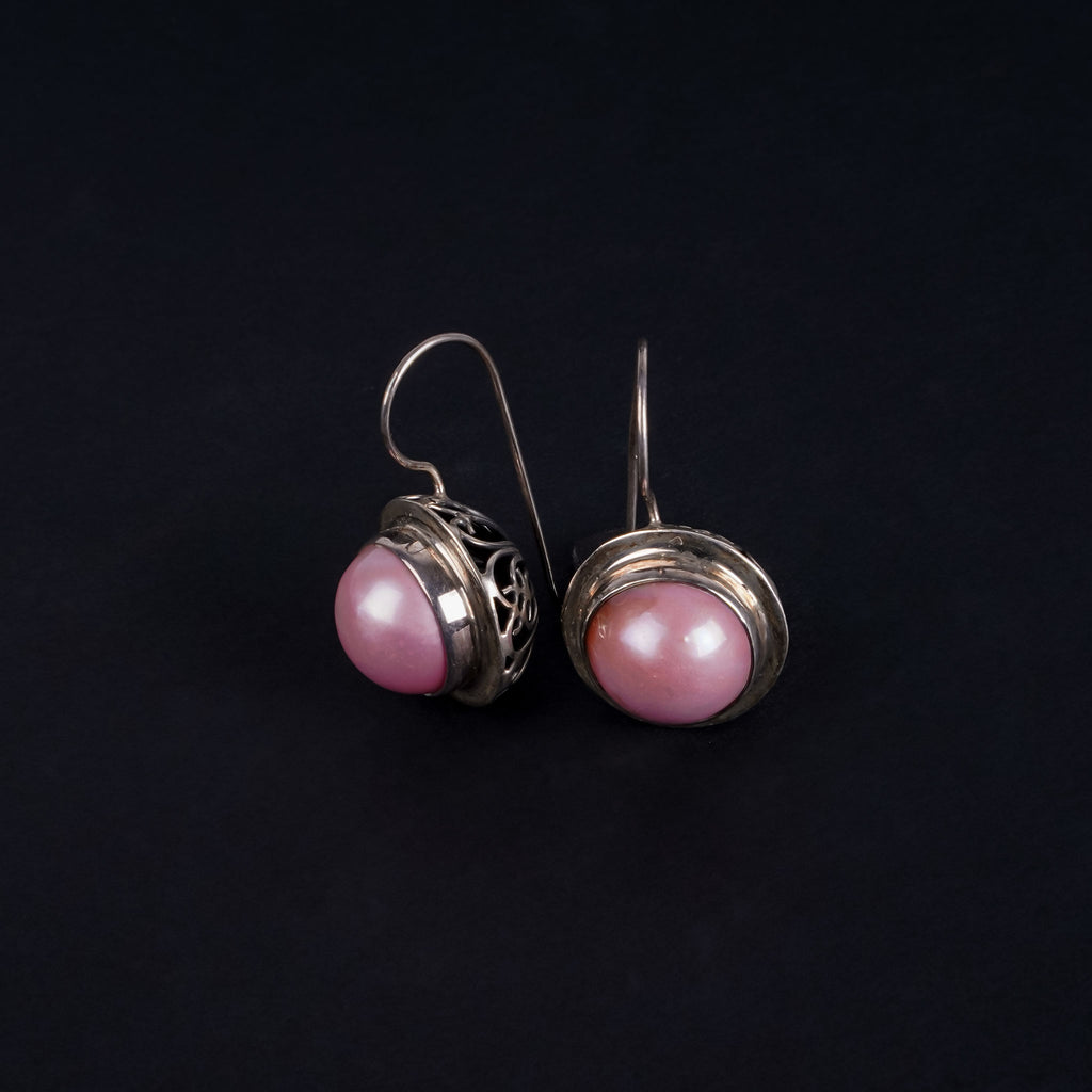 E123: Pink Mabe Pearl earrings