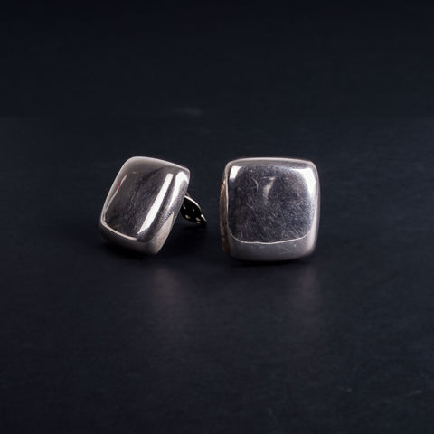 E55: Hammered sterling Earrings