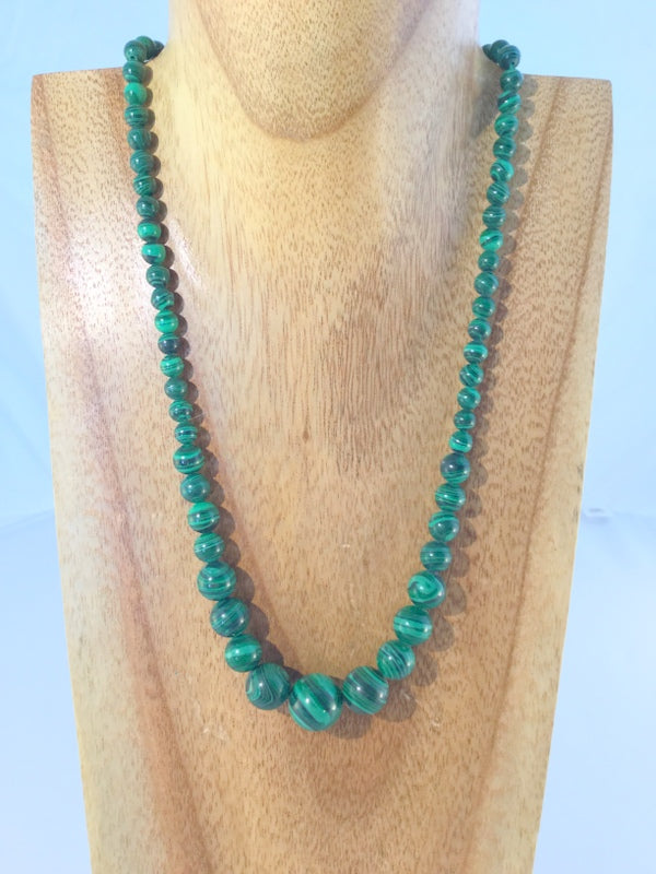 FOREST: lovely Malachite Necklace with 5 x 9 mm silver metal lobster clasp and extendable 1 1/2" chain