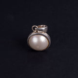 P23: Pearl Pendant